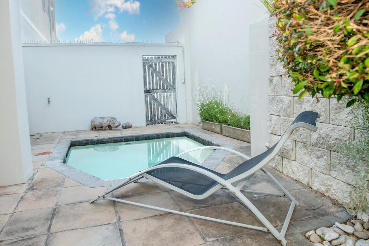 Camps Bay Guest Suite With Private Pool Kapstaden Eksteriør billede